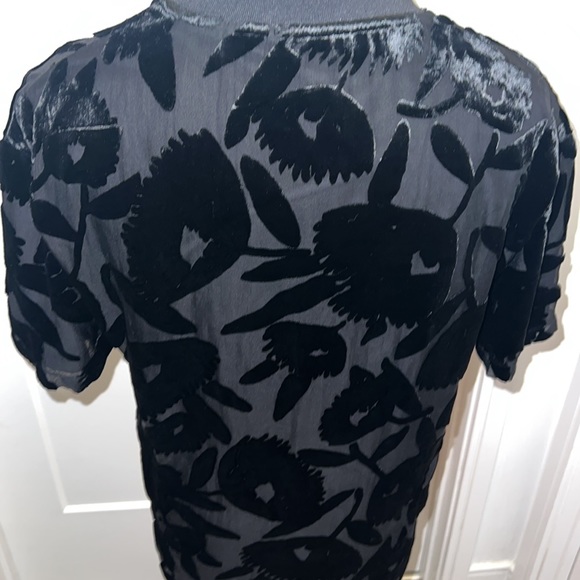 ALEXANDER McQUEEN McQ Velvet Embellished Graphic Print T-Shirt - Picture 9 of 10